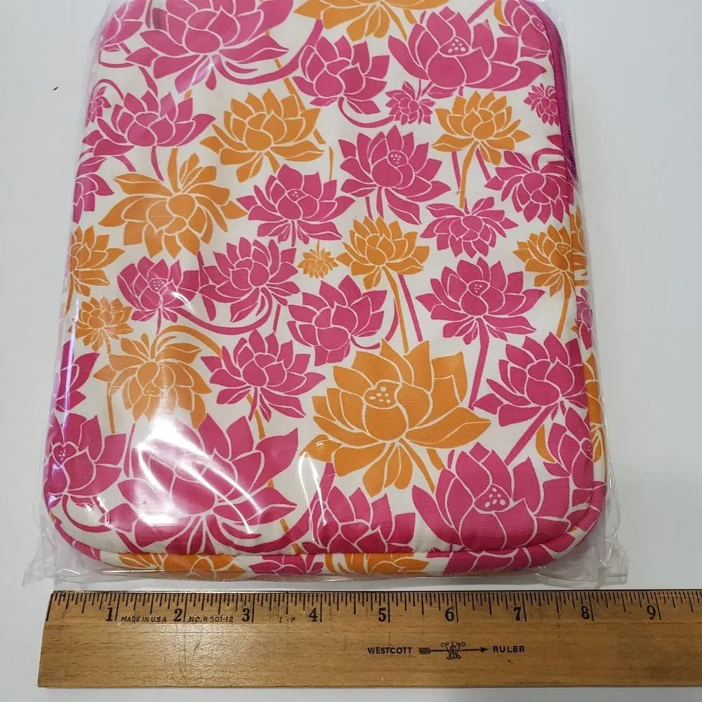 N/A zippered tablet